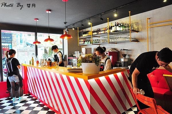 台北東區美食好飯食堂光復店西班牙料理烘蛋海鮮短麵環遊世界米布丁