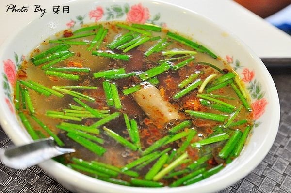 嘉義美食華南碗粿米糕豬血腸子湯