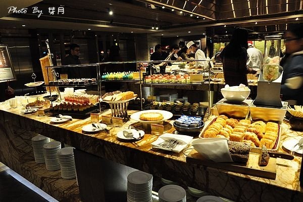 桃園Buffet美食翰品酒店Ça Va西餐廳吃到飽二人同行一人免費2015火車站歐式營業時間電話價位