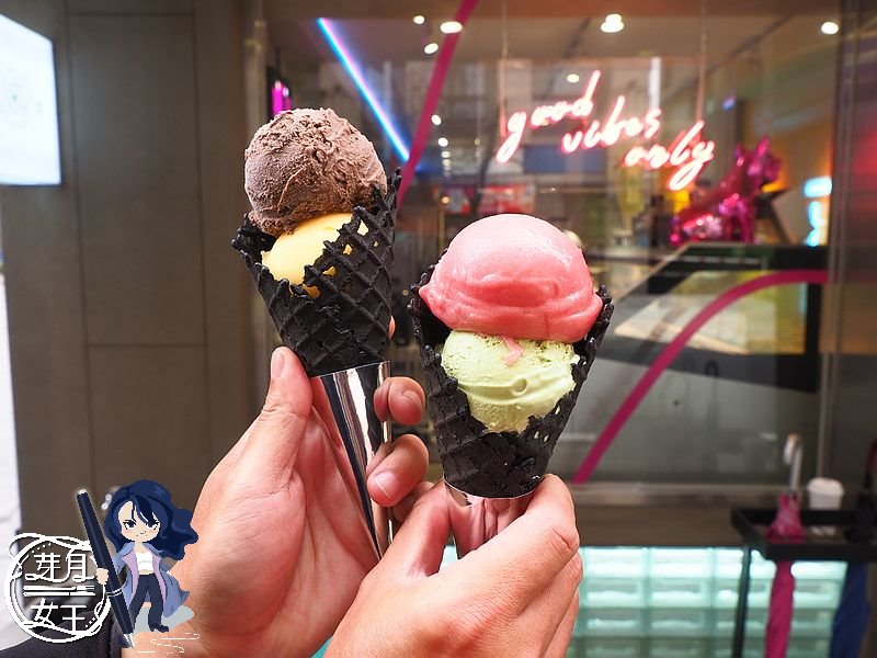桃園平鎮美食-冰獨．異式冰淇淋 Freeze Alone-忠貞市場裡好吃的義式冰淇淋，還有高梁酒口味！